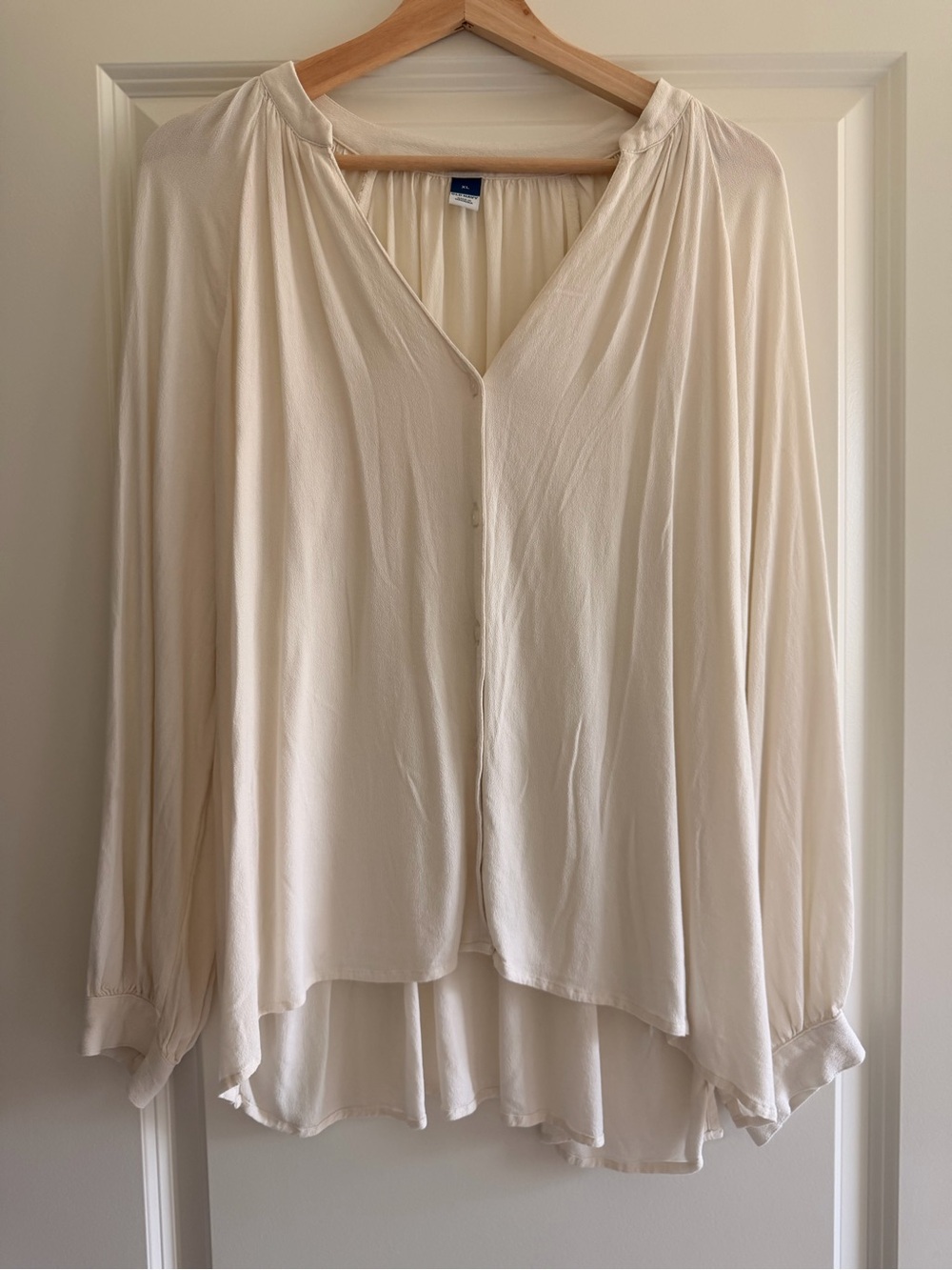 Old Navy Lightweight Cream Button-Front Women’s Blouse